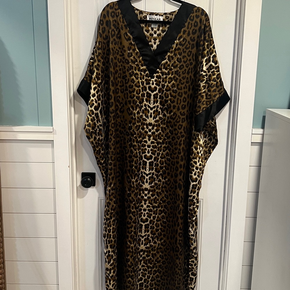 Winlar Brown Black Leopard Animal Print Kaftan House Dress. One‎ Size.